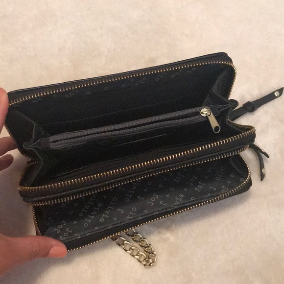 Zippered Wallet - Picture 3 of 3